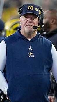 Video thumbnail for Michigan's Defense: Will they carry the team early in the season? I Wolverines I #goblue