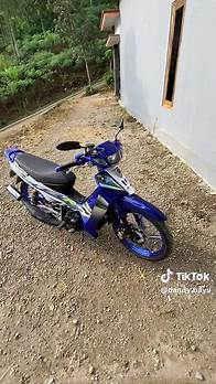 Video thumbnail for Two Stroke Cinematic Motor Video | Fiz R Aesthetic Ponorogo