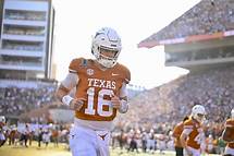 Video thumbnail for Scout discusses whether Arch Manning should be viewed as potential No. 1 pick in 2026 NFL Draft