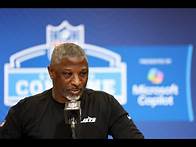 Video thumbnail for 2025 NFL Draft: The Jets' Hits and Misses Revealed!