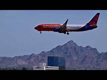 Video thumbnail for Phoenix Sky Harbor runway 26 arrivals 4-27-2025