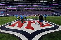 Video thumbnail for Here's a printable NFL playoff bracket ahead of Super Bowl LVIII