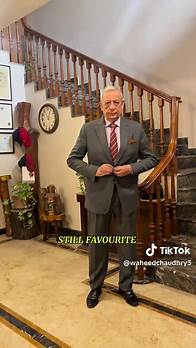Video thumbnail for Men's Stylish Suiting Inspiration