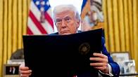 Video thumbnail for Indonesians flock to buy gold as Trump’s tariff fallout hits Indonesian stocks