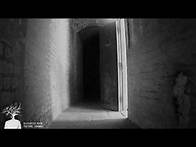 Video thumbnail for Creepy Squeaky Door Sound Effect | Ver. 1
