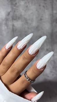Video thumbnail for BORN PRETTY Official on Instagram: "Milky white nails always bring tenderness!🤍 From @nananails_art 💖 Using #bornpretty 🤍Rubber Base Gel: RB02 (ID: 56595) 💅Matte Top Coat (ID: 55708-2) 😘Silky White Series (ID: 55845) Tap the link in my bio or visit bornpretty.com to get same nail🛒 #whitenails #summernails #nailart #allshineonme #nailsdesign #milkynails #nailartist #diynails #swirlnails"