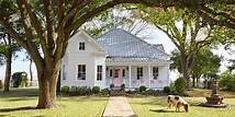 Video thumbnail for 20 Farmhouse Front Doors Joanna Gaines Would Approve Of