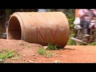Video thumbnail for No end in sight for Uganda's crumbling roads | Panorama