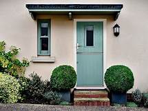 Video thumbnail for Sliders UK: Traditional Composite Stable Doors