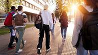 Video thumbnail for Talking about school life in Spanish - BBC Bitesize