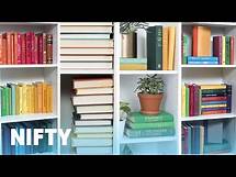 Video thumbnail for 9 Stylish Ways To Organize Your Bookshelf