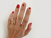 Video thumbnail for 43 Red Nail Ideas For a Chic, Bold Manicure