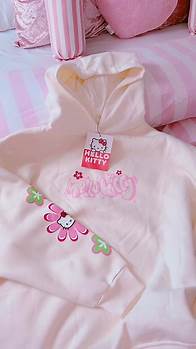 Video thumbnail for Hello Kitty Primark Haul and Preppy Finds in the UK