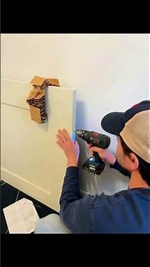 Video thumbnail for Lincoln Park Barn Door Install!