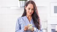 Video thumbnail for Tax bracket changes could mean your paycheck is slightly bigger in 2025 — here’s what to know