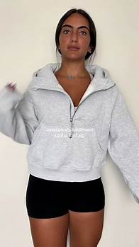 Video thumbnail for d (@dededak) - Amazon vs. Lululemon Scuba Half Zip Comparison
