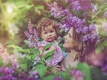 Video thumbnail for 32 sweet flower names for your baby - Today's Parent