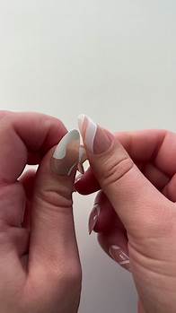 Video thumbnail for Glamnetic Press On Nails - Are They Worth It? Find Out Here!