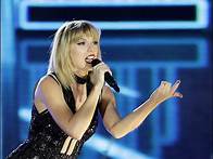 Video thumbnail for Taylor Swift Super Bowl Performance - '22'