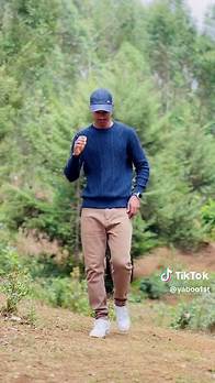 Video thumbnail for Top 5 Stylish Photo Poses for Men
