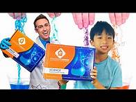 Video thumbnail for Generation Genius Science Kit Unboxing, Demo, and Review