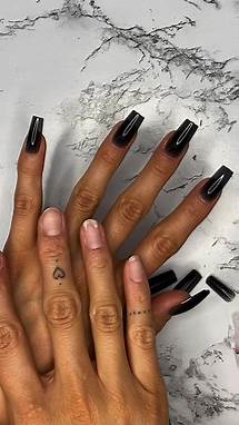 Video thumbnail for Long-lasting Black Fake Nails Tutorial with Kiss Nail Kit