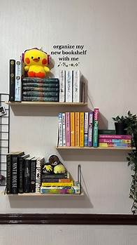 Video thumbnail for Organizing Bookshelves: Aesthetic and Space-saving Ideas