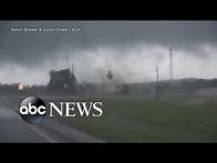 Video thumbnail for Over 2 dozen tornadoes touch down in Southeast l GMA