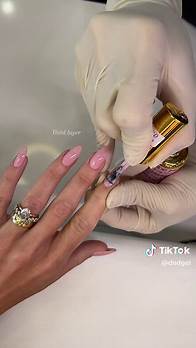 Video thumbnail for Classy Pink Nails: DND Gel Polish and Lacquer Shades