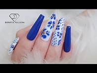 Video thumbnail for Blooming gel flowers nail art.