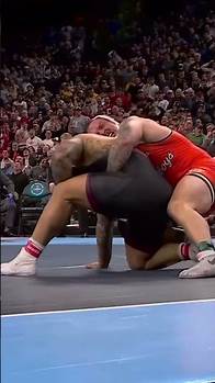 Video thumbnail for Hendrickson with upset vs a Olympic gold medalist Gable Stevenson