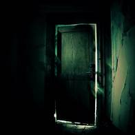 Video thumbnail for Spooky creaking door sound effect (with creepy reverb effects)